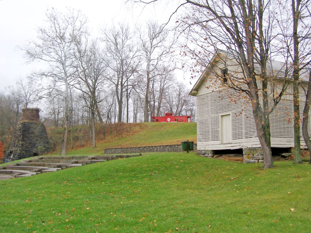 Foster Falls Furnace and corncrib