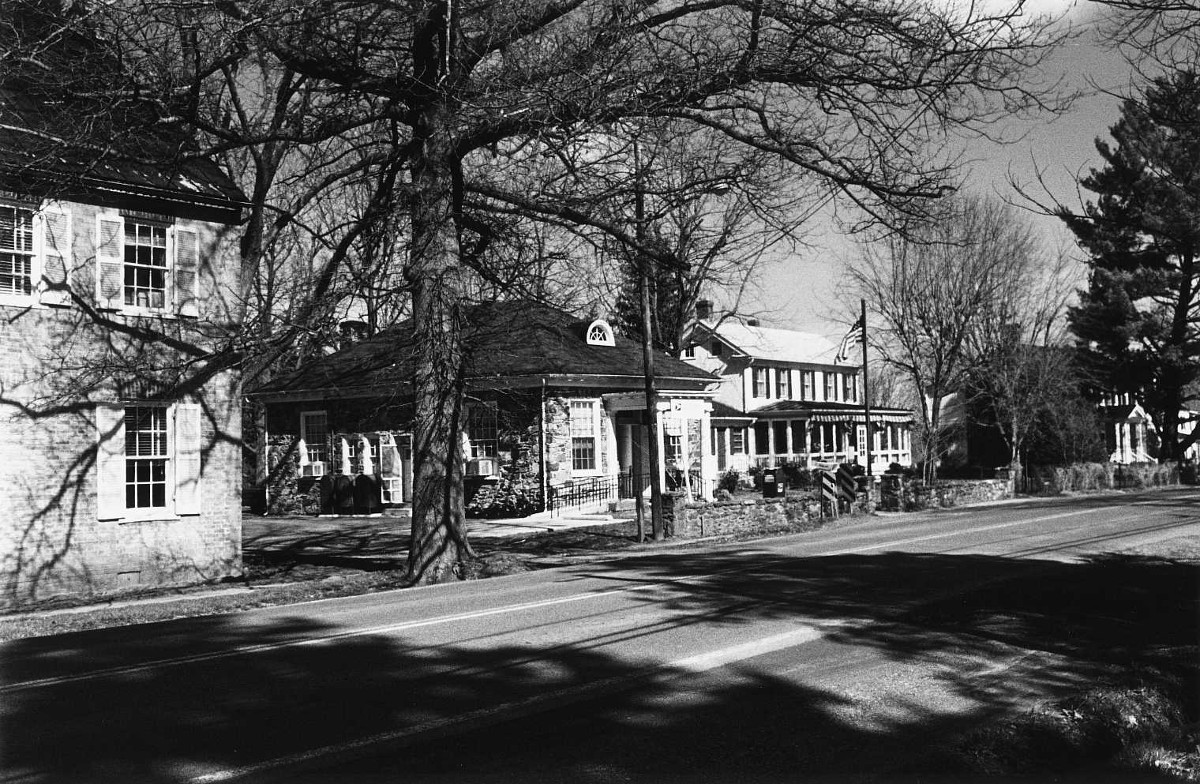 DHR Virginia Department of Historic Resources » 0305438 Upperville Historic District