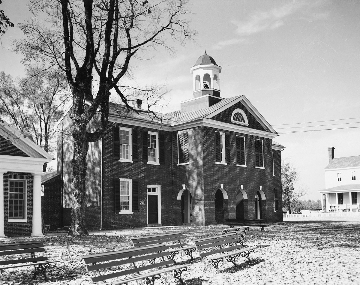 DHR Virginia Department of Historic Resources » 0910072 Sussex Court