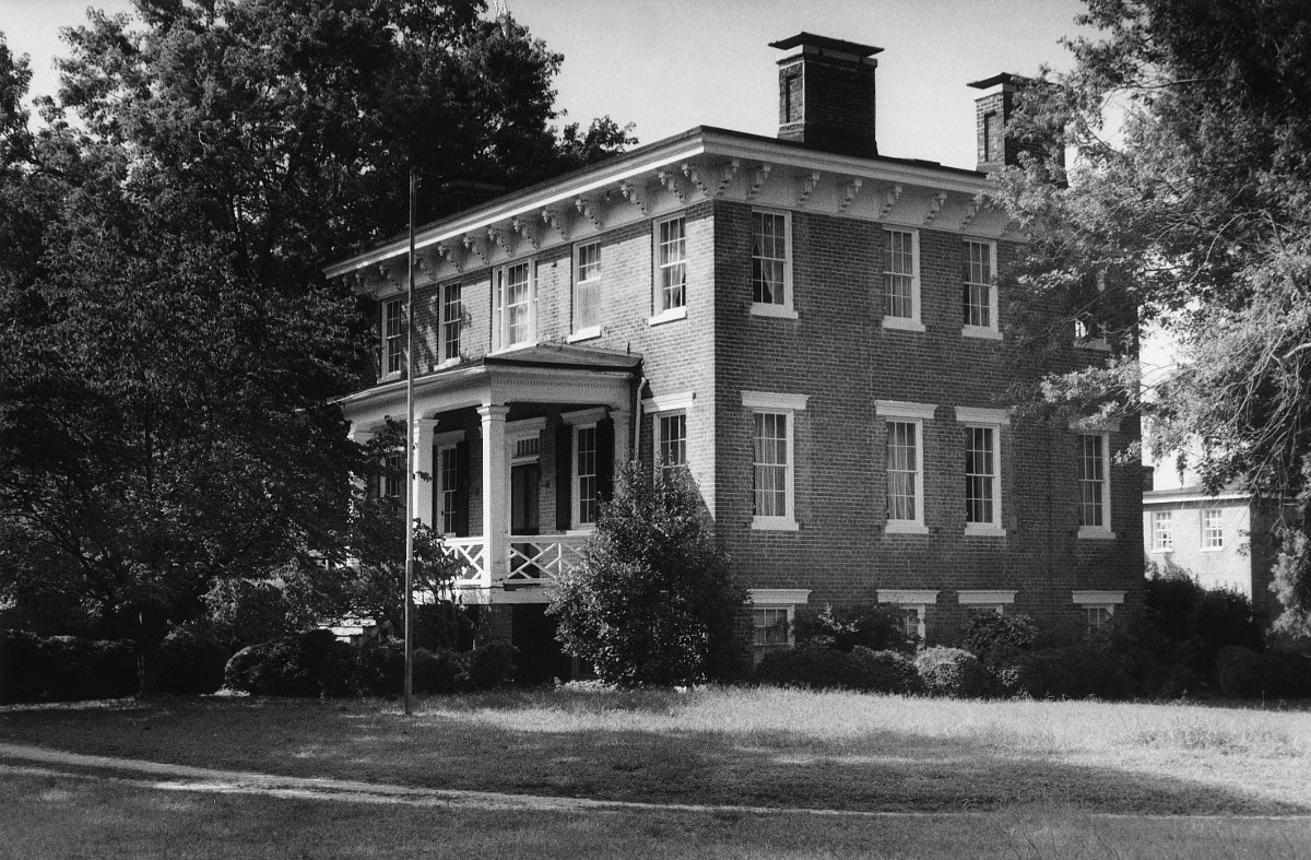 DHR – Virginia Department of Historic Resources » 121-0016 Lee Hall