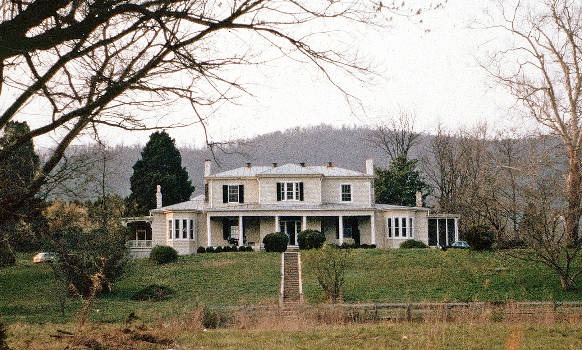 Virginia Manor