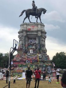 R. Lee Monument, Richmond, with graffiti. 