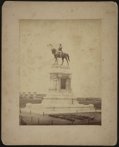 Lee Monument assembled, 1890, with remnants of crates in the foreground, looking northwest toward the state fairgrounds at left rear, giving an idea of the rural surroundings west of Lombardy Avenue, courtesy Library of Congress