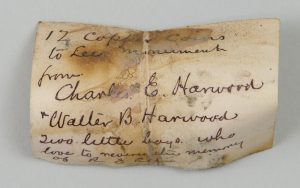Note on business card by the Harwoods, image courtesy of DHR