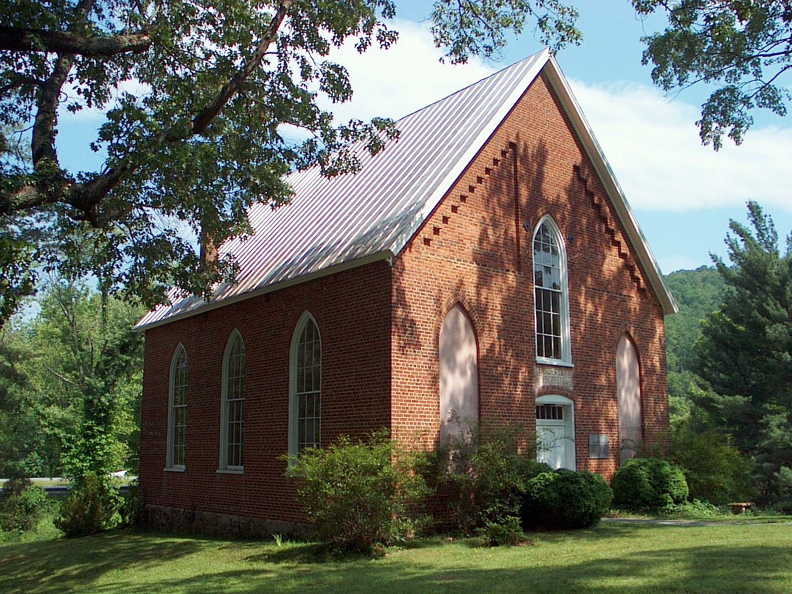Cove Presbyterian Church. Photo credit: David Hannah, 2003