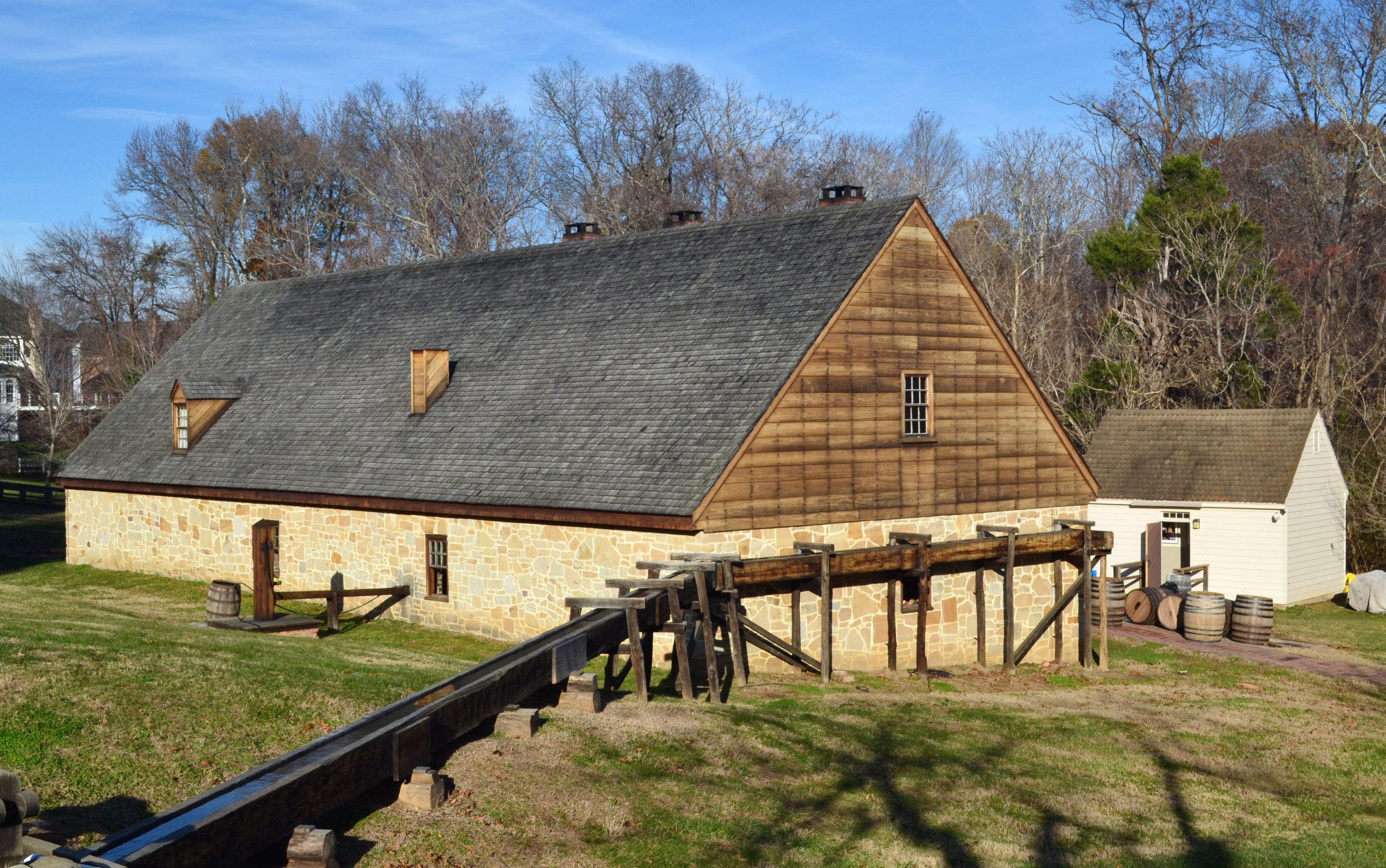 029-5181_Woodlawn_CL_HD_2018_Washington_Reconstructed_Distillery_VLR_Online-CLoth-scaled