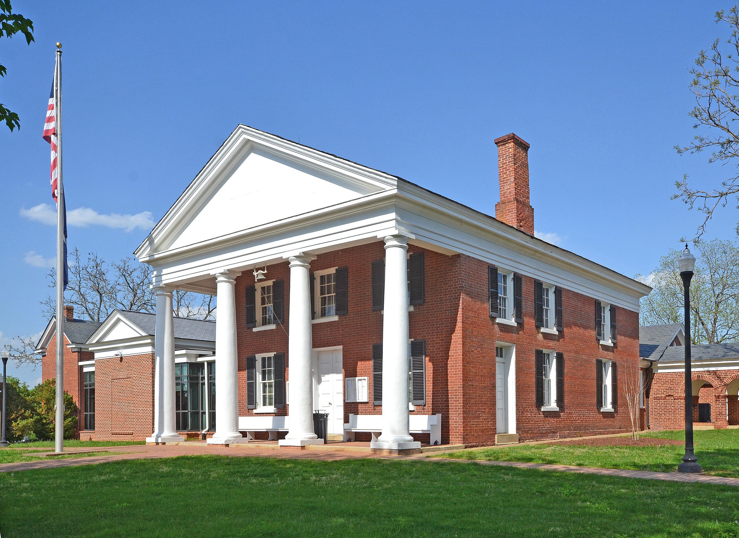 037-0136_Goochland_CH_HD_2022_Courthouse_exterior_front_oblique_VLR_Online-scaled