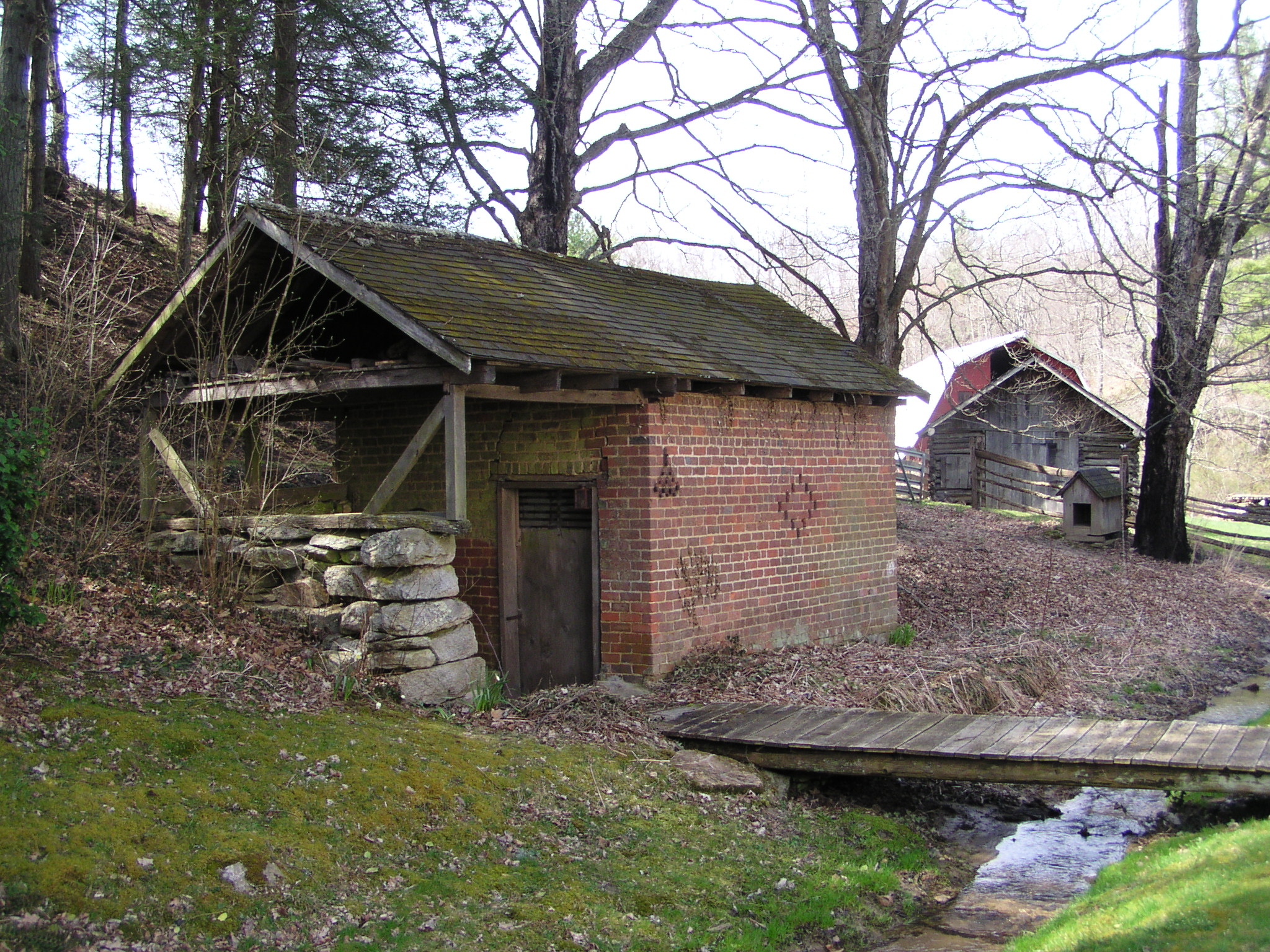 Springhouse. Photo credit: Mike Pulice/DHR, 2005