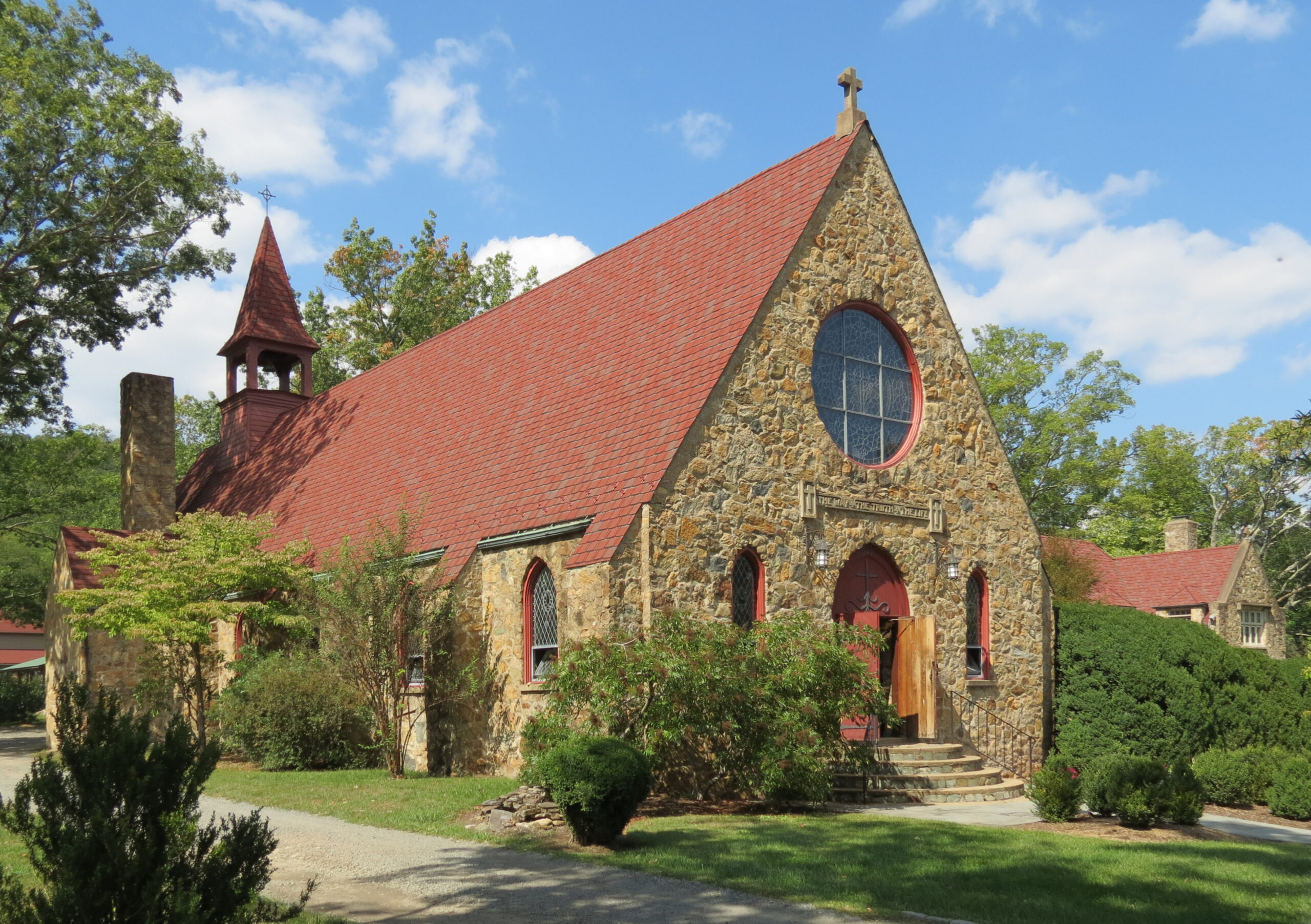 Gibson Memorial Chapel. Photo credit: David Edwards, 2023