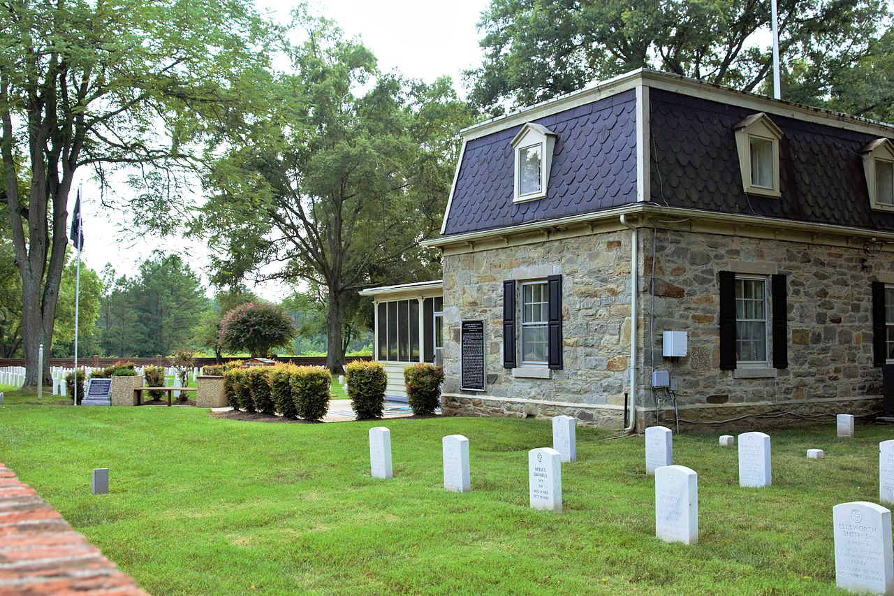 043-0134_Fort_Harrison_National_Cemetery_2014_VLR_Online