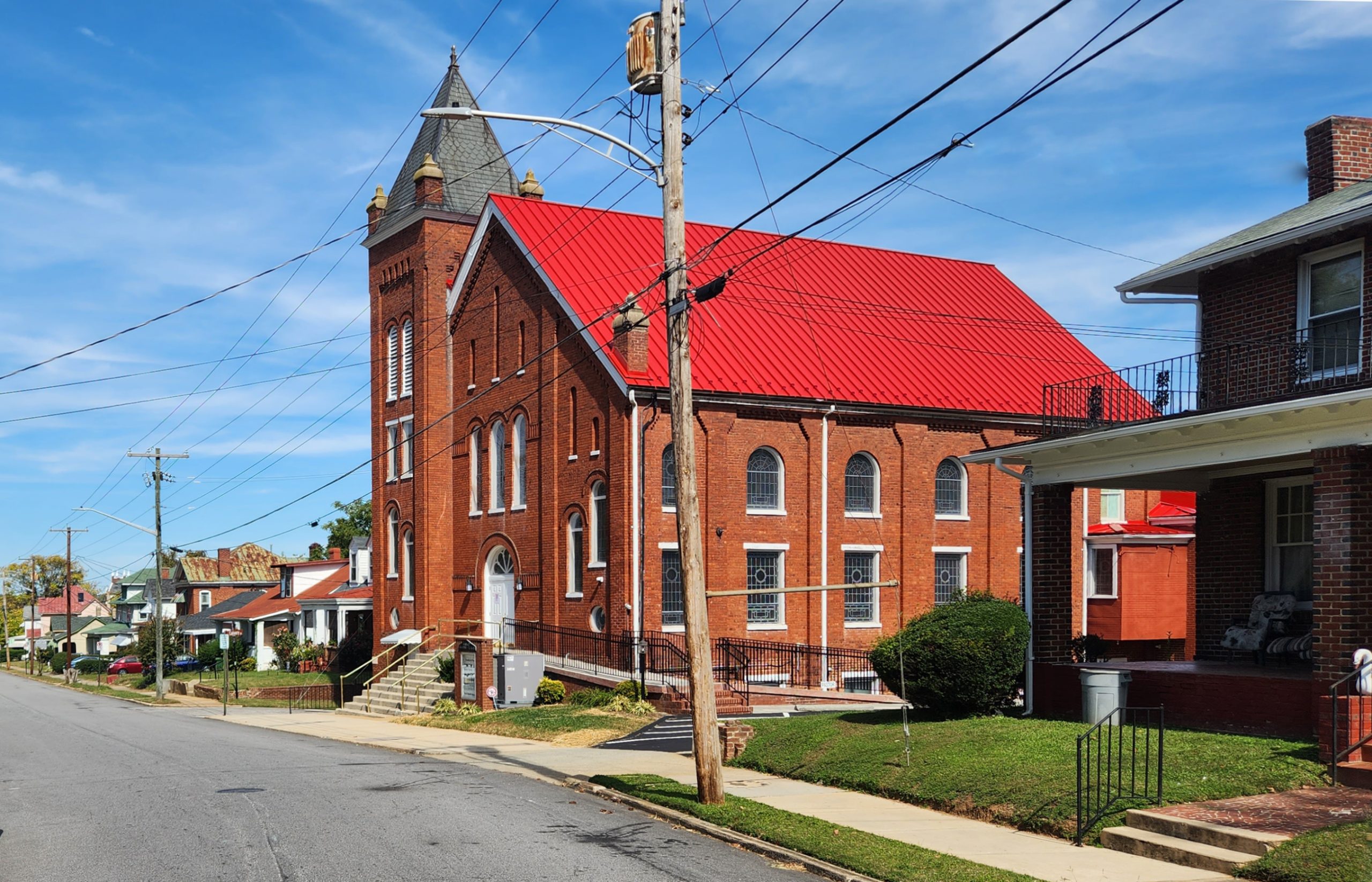 Calvary Baptist Church, 200 Block Holbrook St. Photo credit: Tim Roberts/DHR, 2022