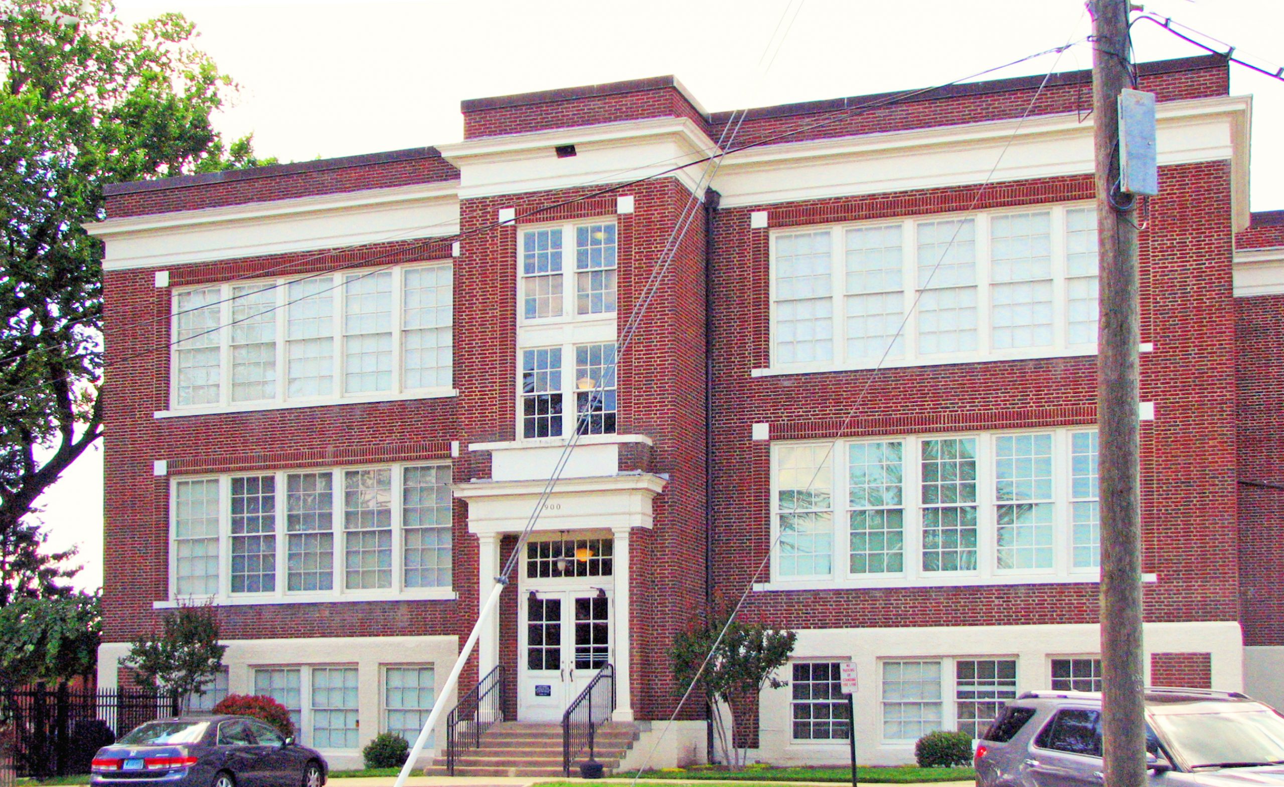 111-0009-0014_Matthew_Fontaine_Maury_School_2012_exterior_front_elevation_VLR_Online-scaled