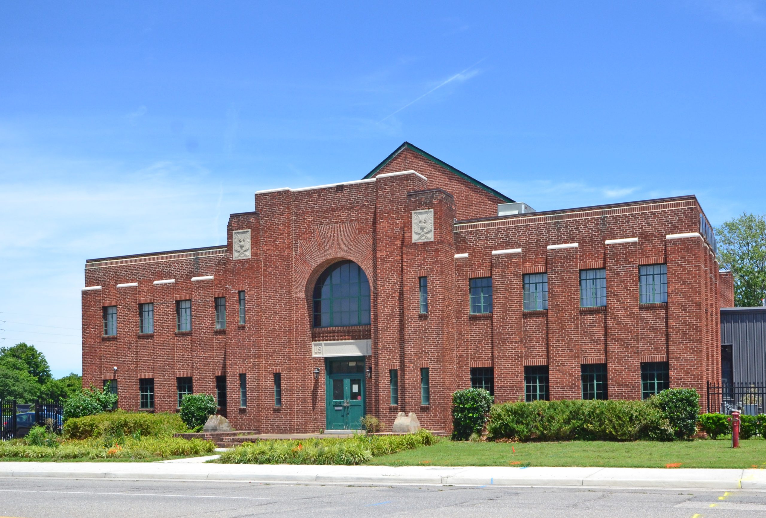 114-5001_Hampton_National_Guard_Armory_2022_exterior_front_elevation_VLR_Online-scaled