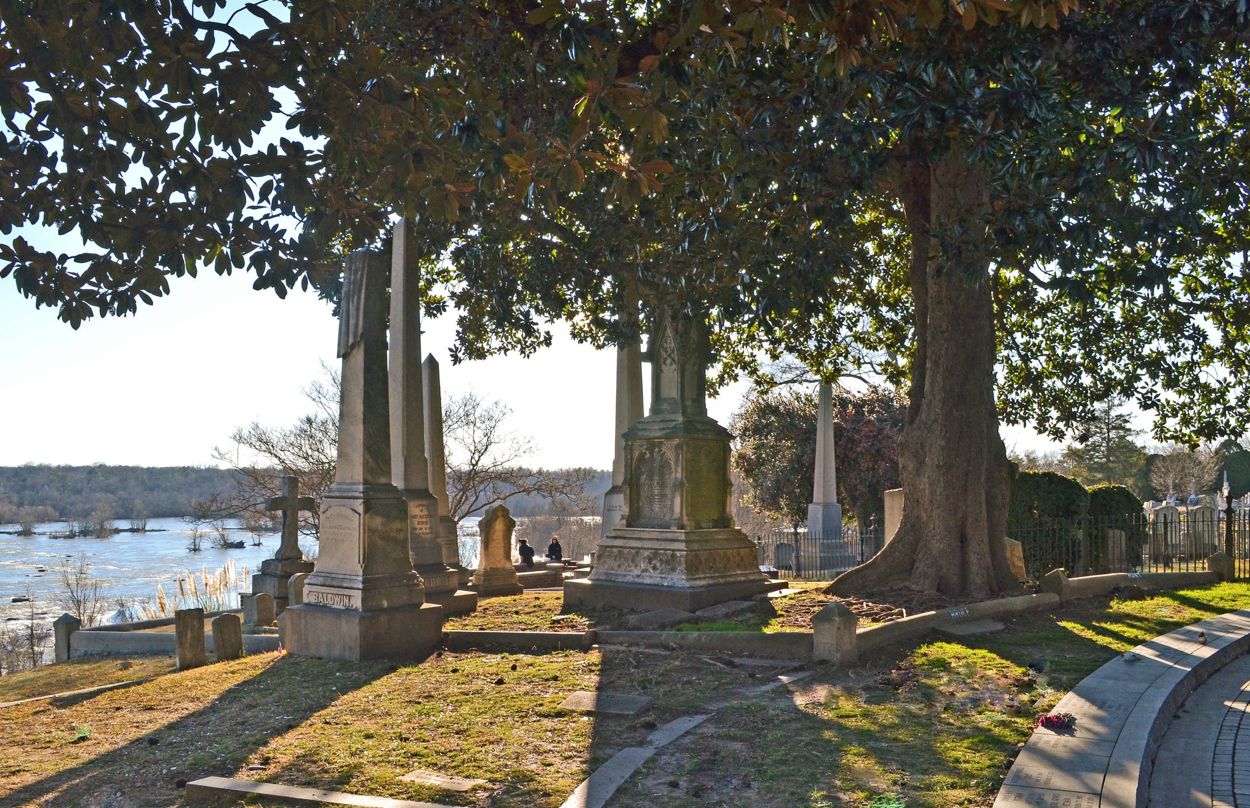 127-0221_Hollywood_Cemetery_2021_Setting_VLR_Online-scaled