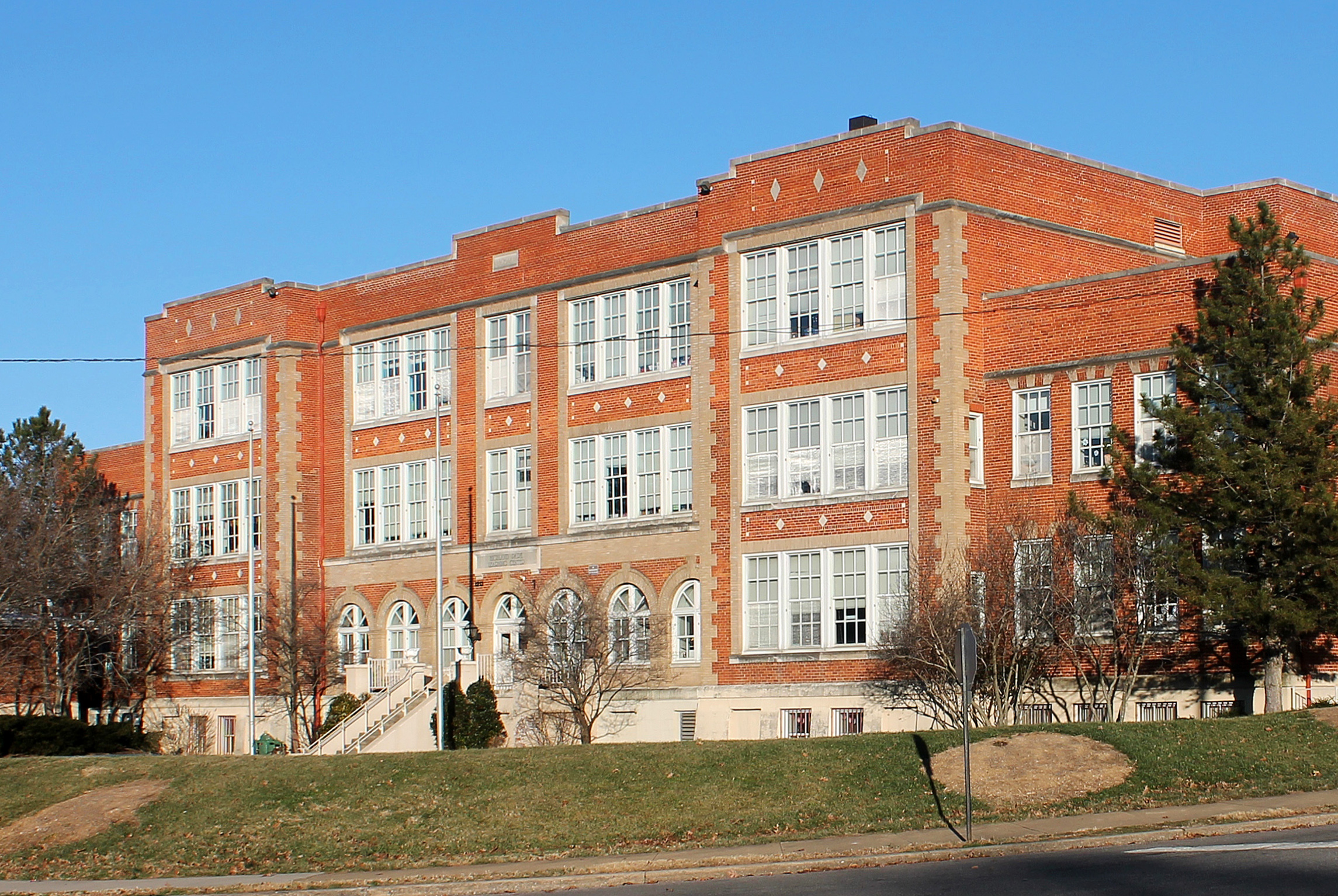 Highland Park Elementary School.