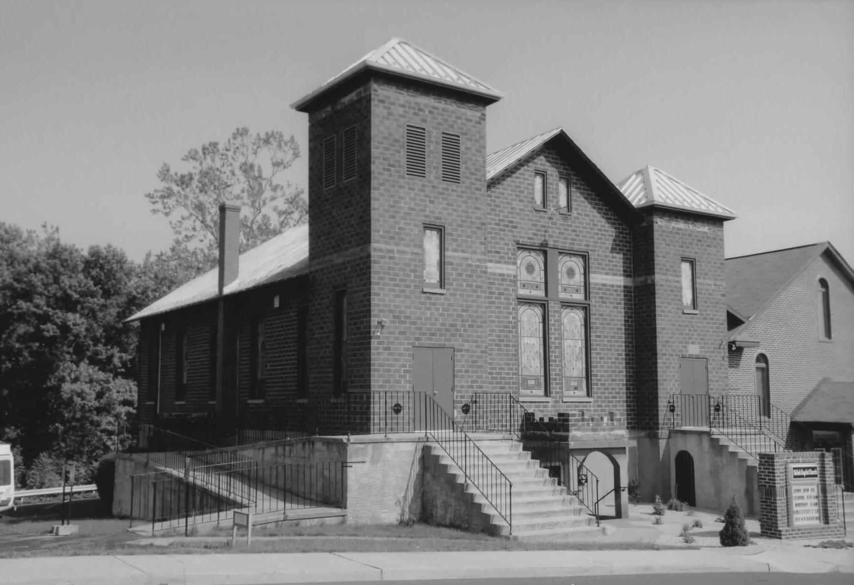 Shiloh Baptist Church. Photo credit: Leslie Giles, 2001