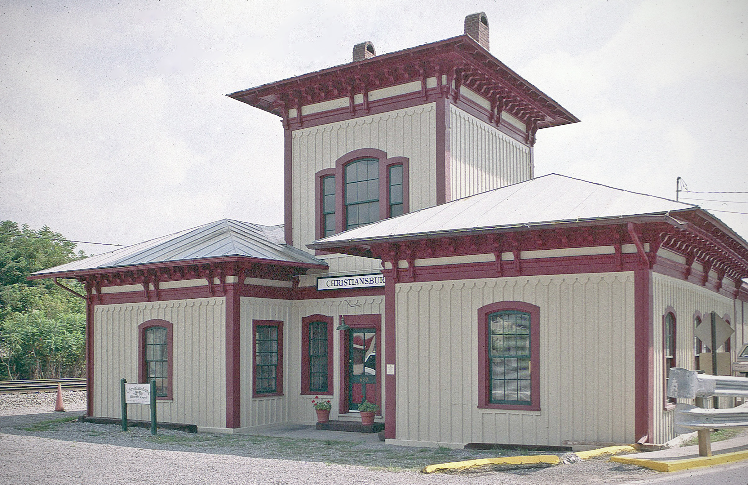 154-0048-0001_Cambria_Depot_Ext_Front_Elevation_VLR_Online