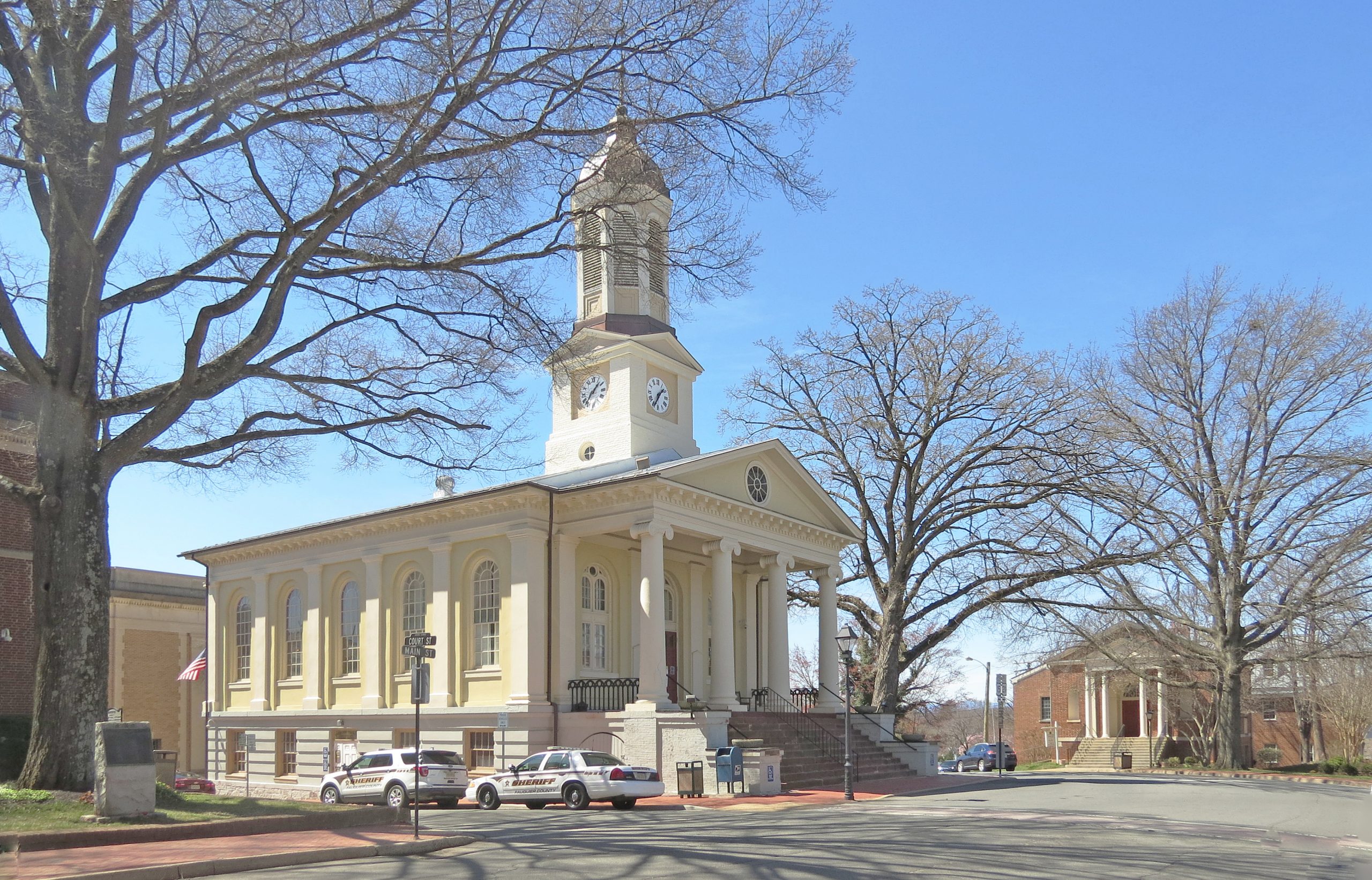 Fauquier County Courthouse. Photo credit: David Edwards/DHR, 2021