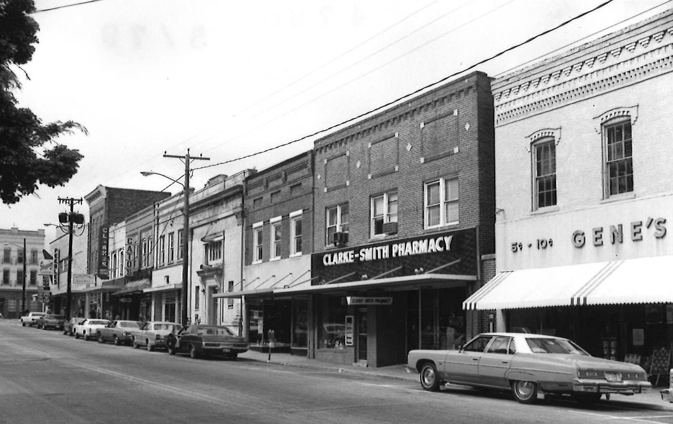 South Main Street. Photo credit: Barry Zarakov/DHR, 1979