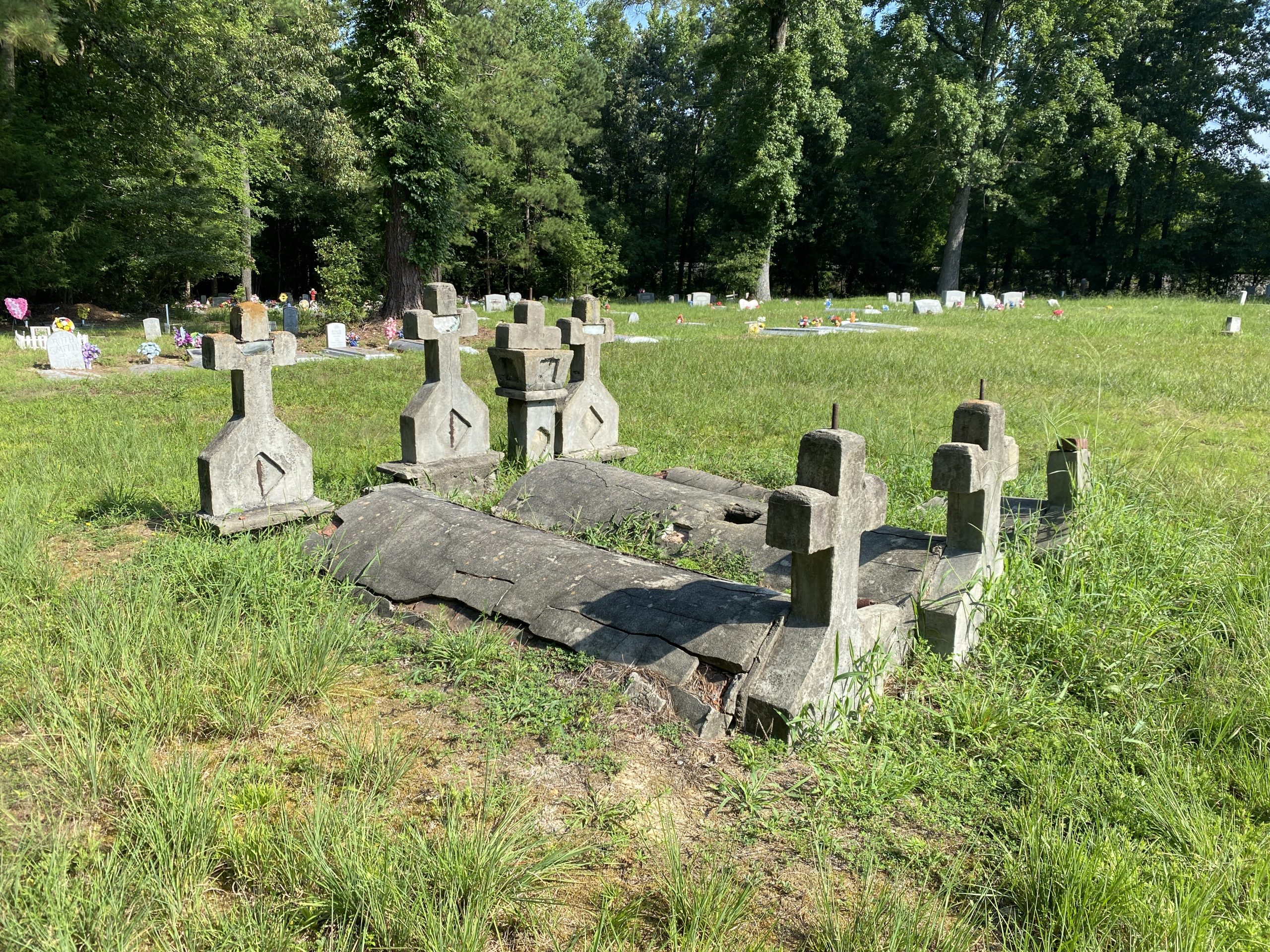 Copy-of-FirstBaptistChurchCemetery_WaverlyVA-scaled