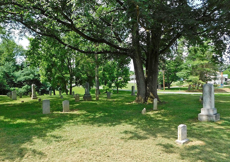 Mount Jackson Colored Cemetery in Shenandoah County.
